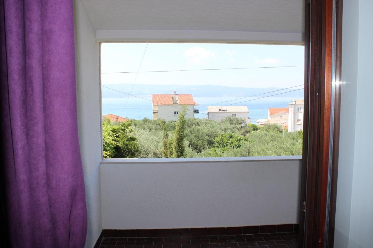 Apartments Petrada أوميس الغرفة الصورة